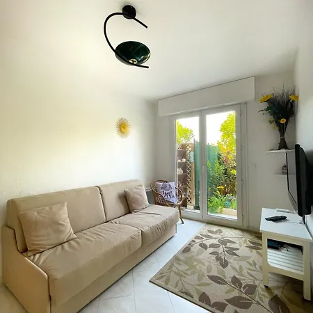 Superb With Garden Near The Sea *