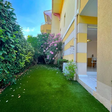 Superb With Garden Near The Sea *